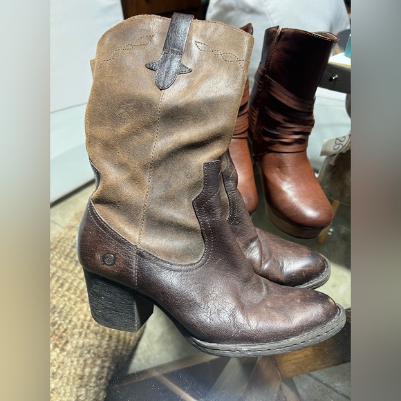 BORN leather boots , size 8 1/2 - Picture 2 of 4